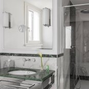 Deluxe Hotel Adriano